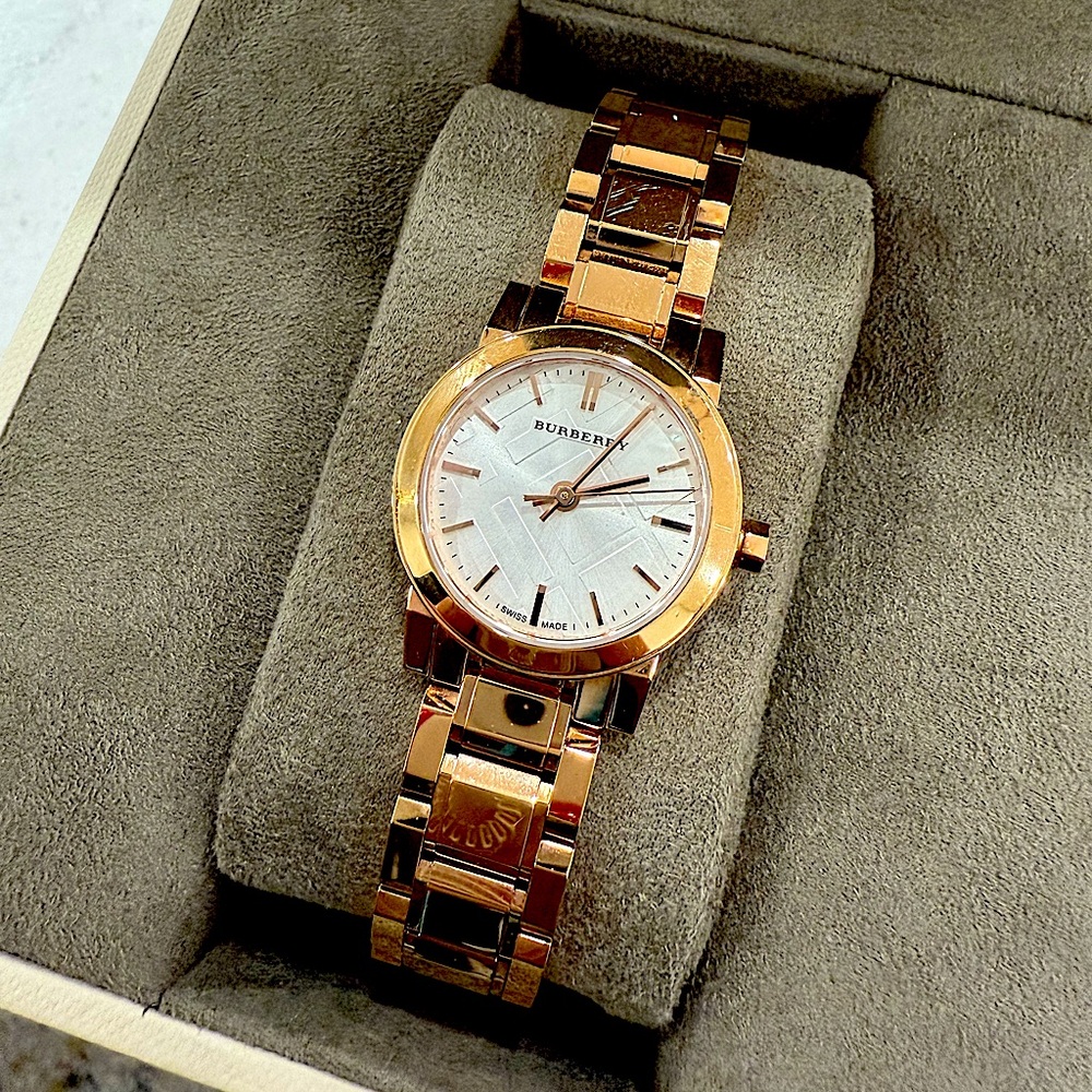 Burberry BU9204 Ladies Swiss Rose Gold 26mm Watch